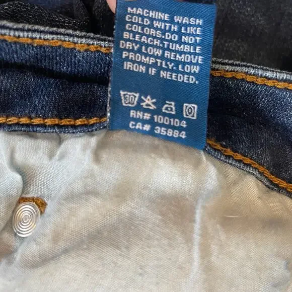 !iT 16 Claire curvy stretch jean shorts SH 1994 - Picture 9 of 12